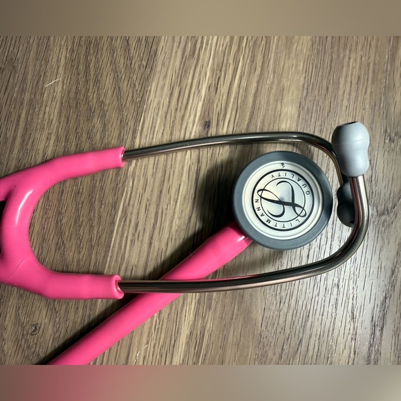 Pink Littmann Cardiology IV Stethescope - Picture 2 of 4